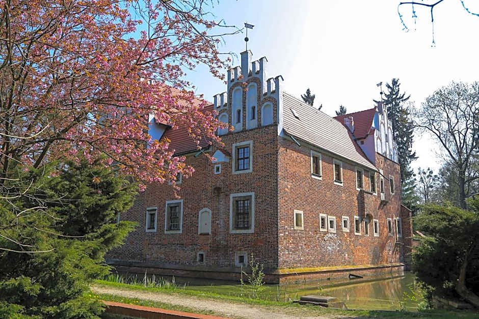 Zamek na wodzie w Wojnowicach