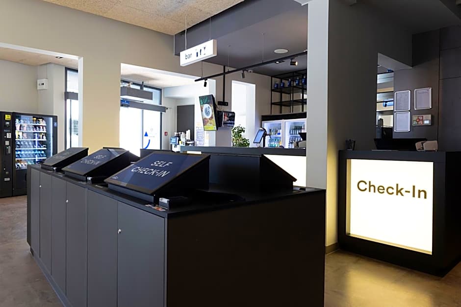 a&o Munchen Hackerbrucke