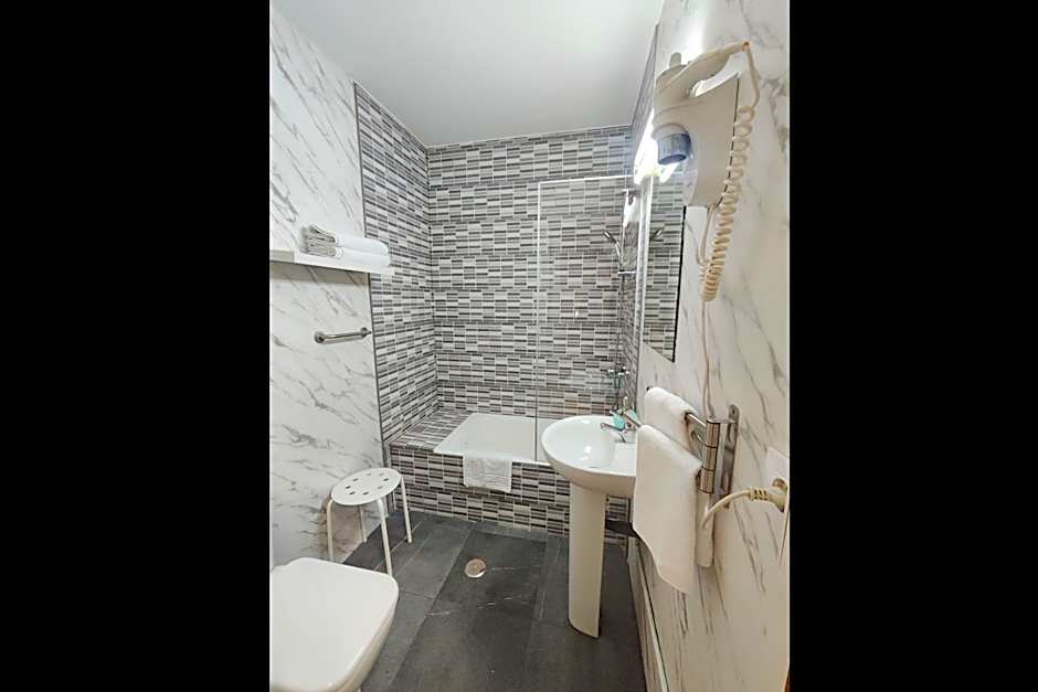 Hostal Cervantes