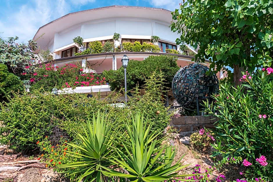 Hotel Lido degli Scogli