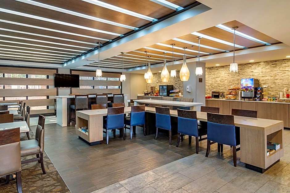 Comfort Suites Alpharetta/Roswell - Atlanta Area