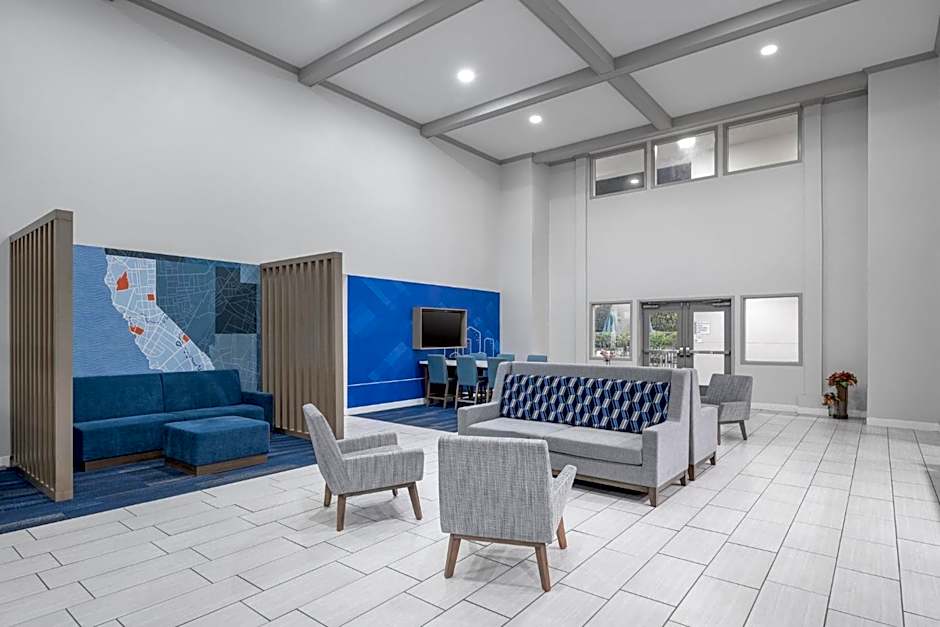 Holiday Inn Express Hotel & Suites San Dimas By IHG