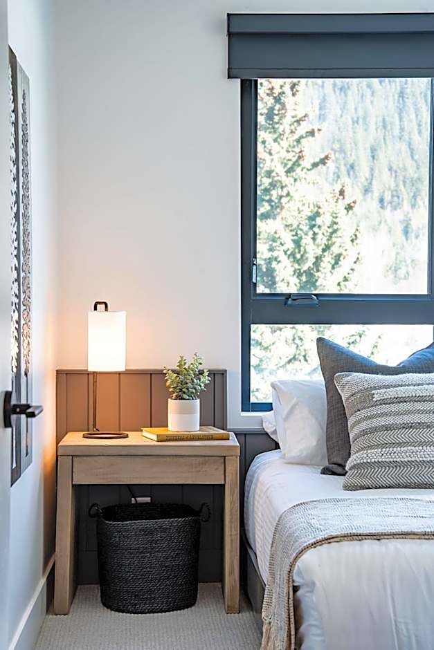 The Big Deck by Revelstoke Vacations