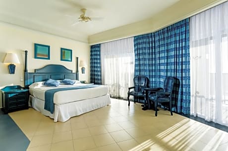 Jr. Suite with sea view Capacity 2