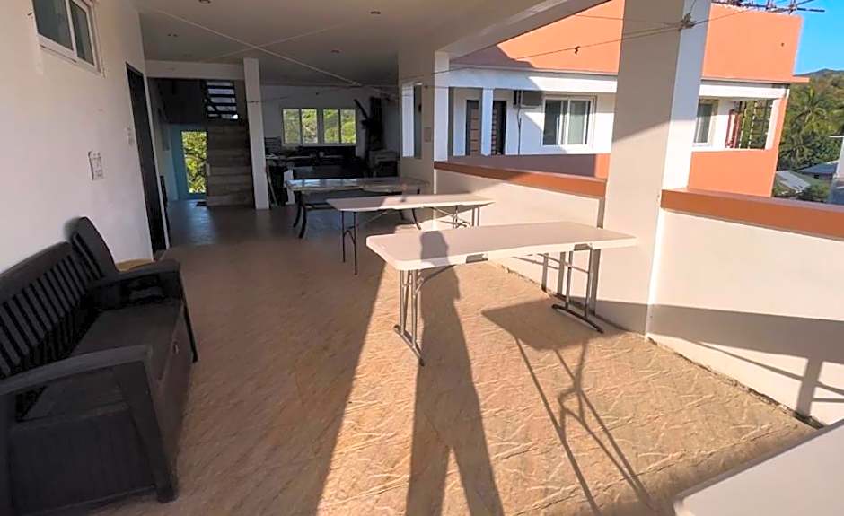 Seabreeze Beach Lodge