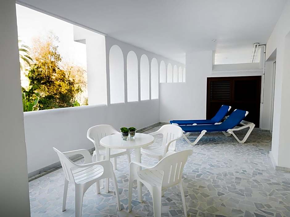 Aparthotel Monarque Sult