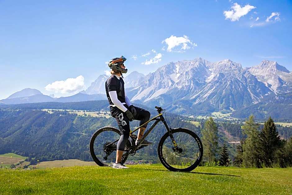 Holzhackerin - the charming Haus am Berg