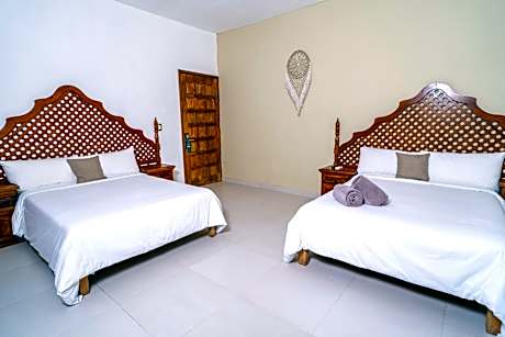 Quadruple Room with Private Bathroom