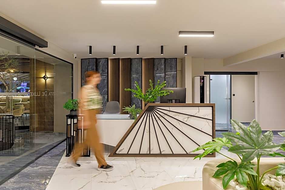 Costa De Luxe Suites