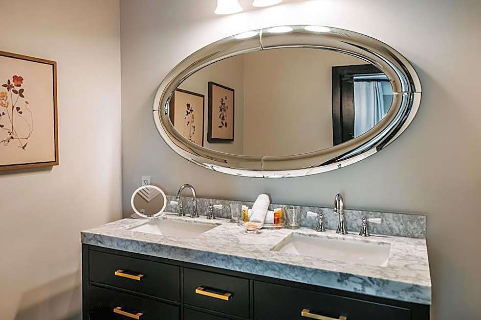 Bespoke Inn Scottsdale