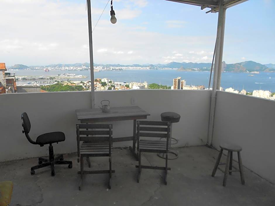 Hostel Tavares Bastos