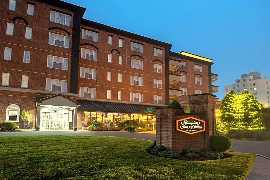 Hampton Inn By Hilton And Suites Stamford