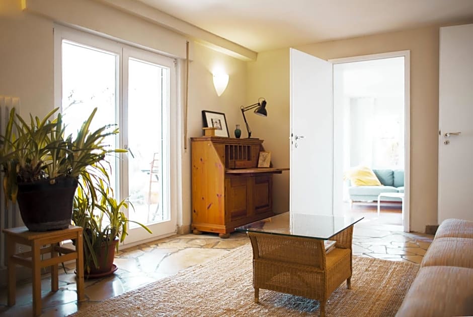 Bed & Breakfast Unter den Linden