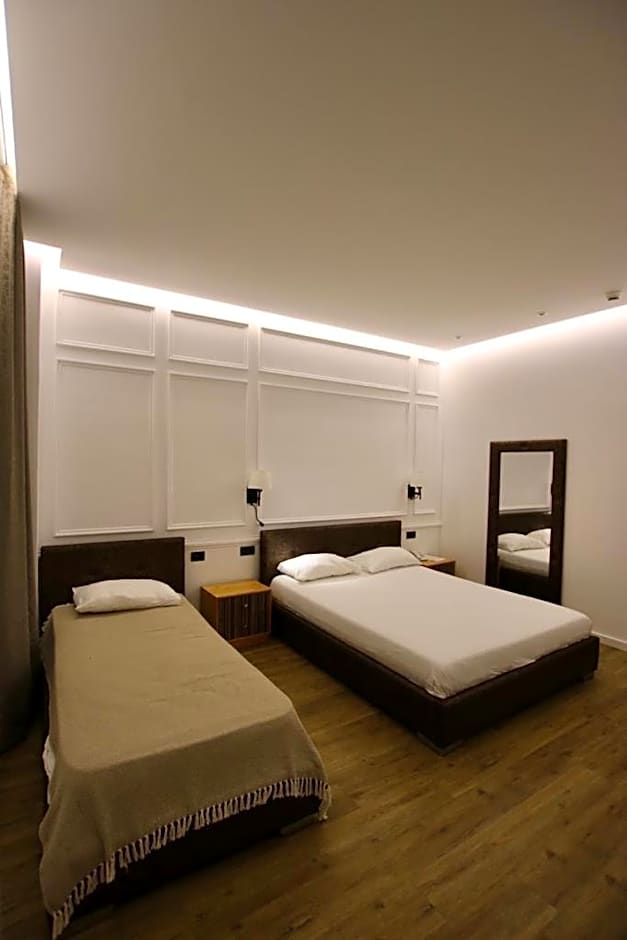 Aurelis Hotel