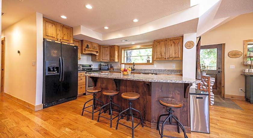 Engen Hus Bed and Breakfast