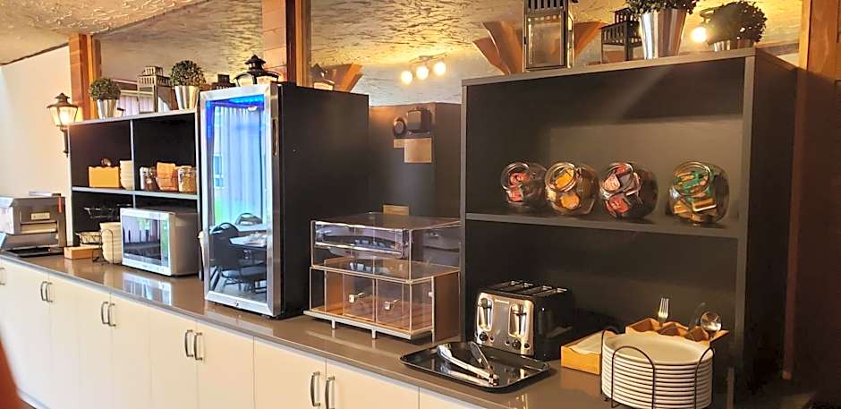 Super 8 by Wyndham Spruce Grove