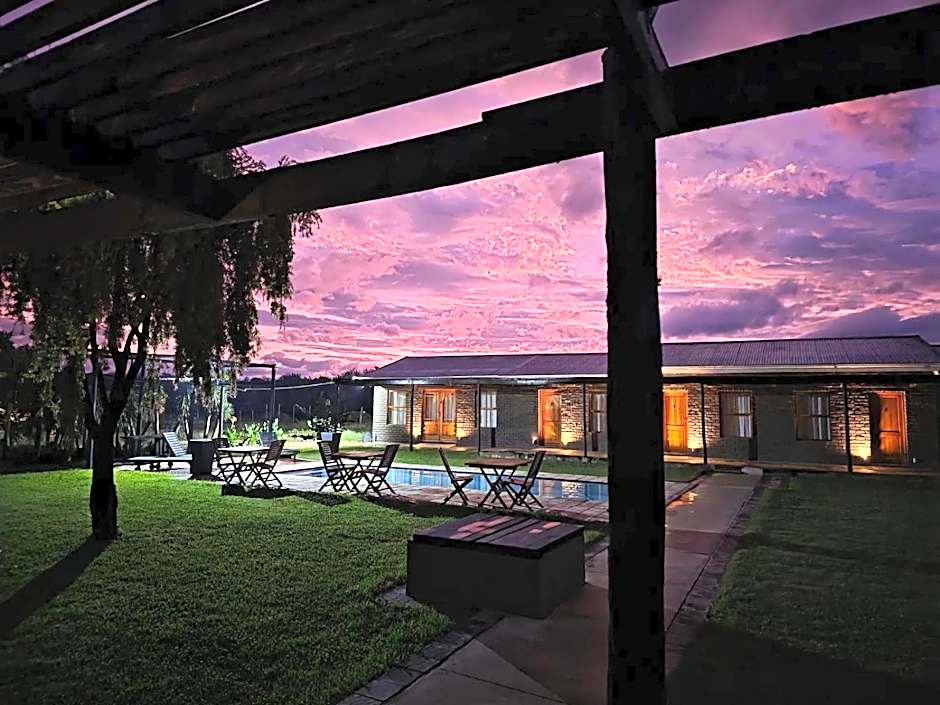 Lemon 3 Lodge Guesthouse