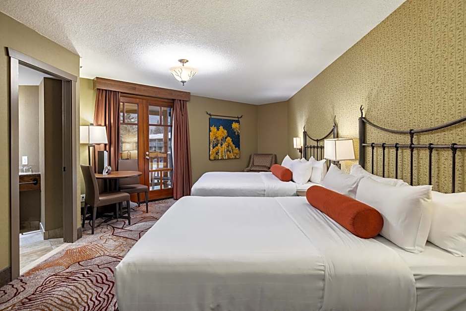 Banff Caribou Lodge And Spa