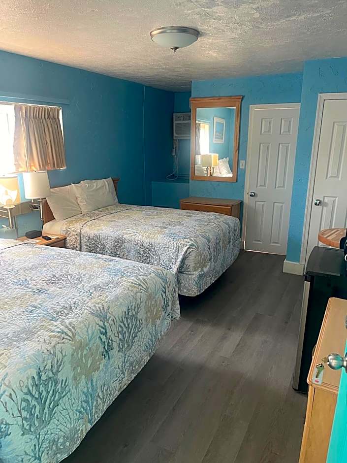 Surfcomber Motel