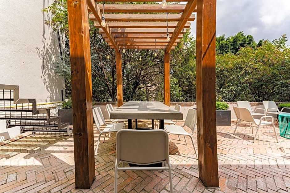 Casa Danubio Reforma by VH