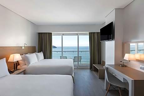 Deluxe Oceanfront Double Room