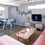 The Wesley by AvantStay Mid-Century Modern Oasis with Pool