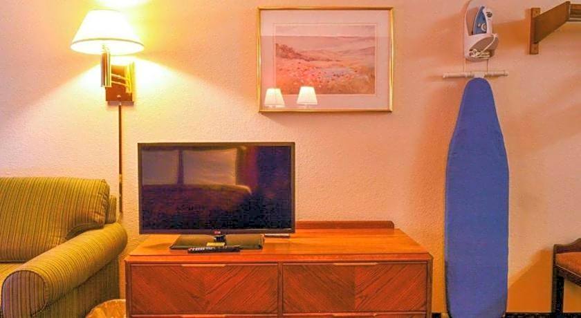 Econo Lodge Willowbrook