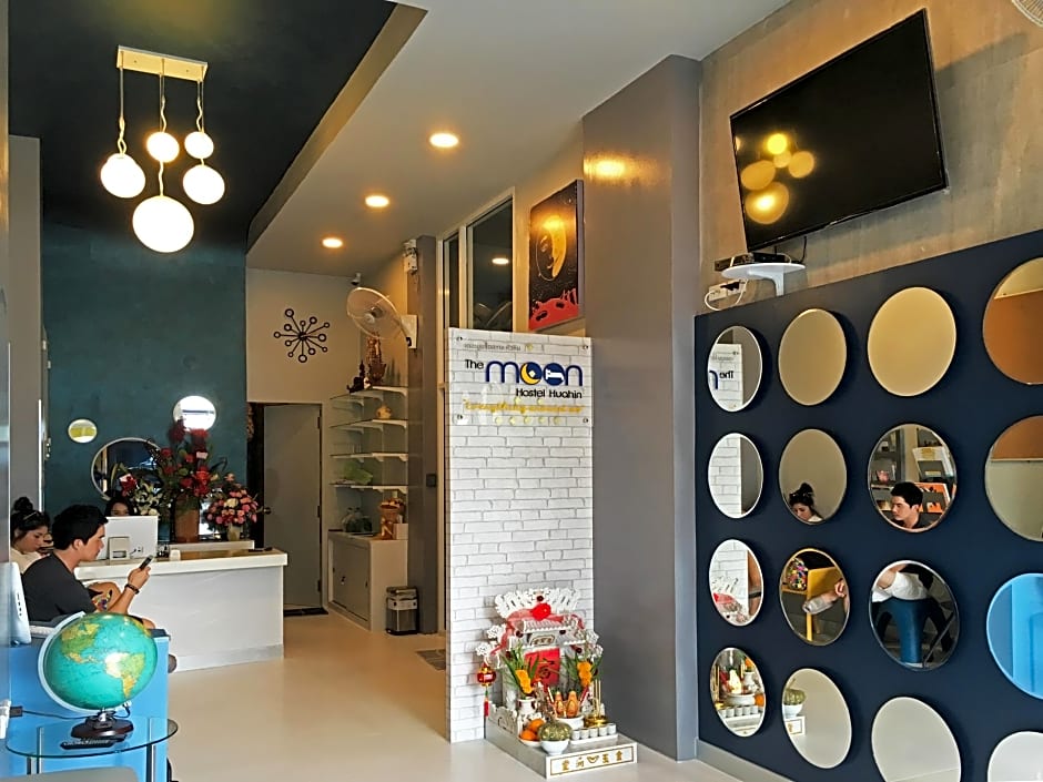 The Moon Hostel Huahin