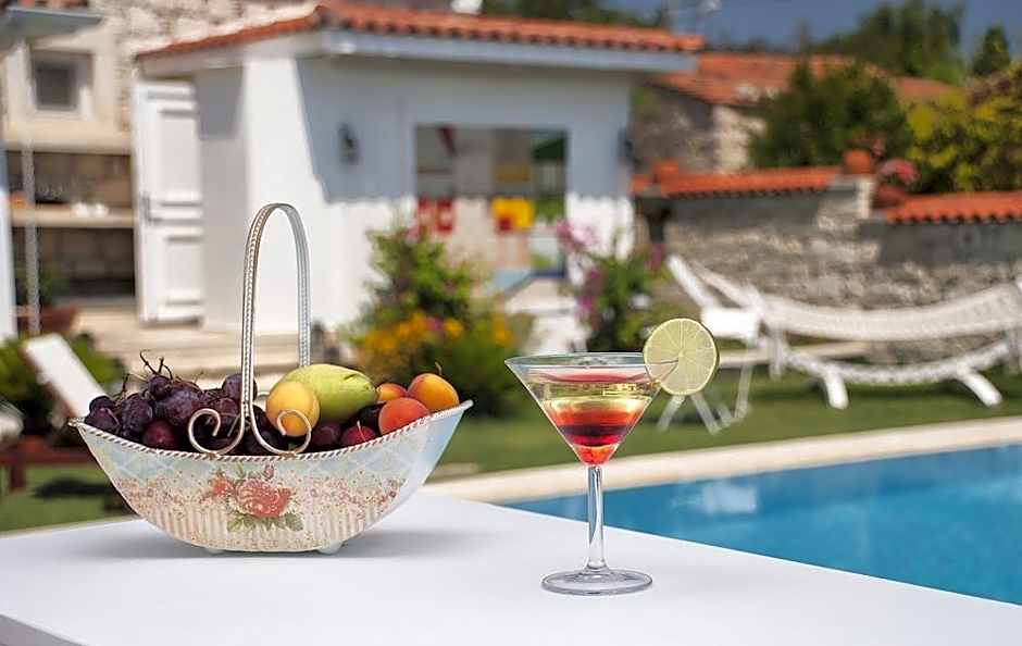 Vodina Hotel