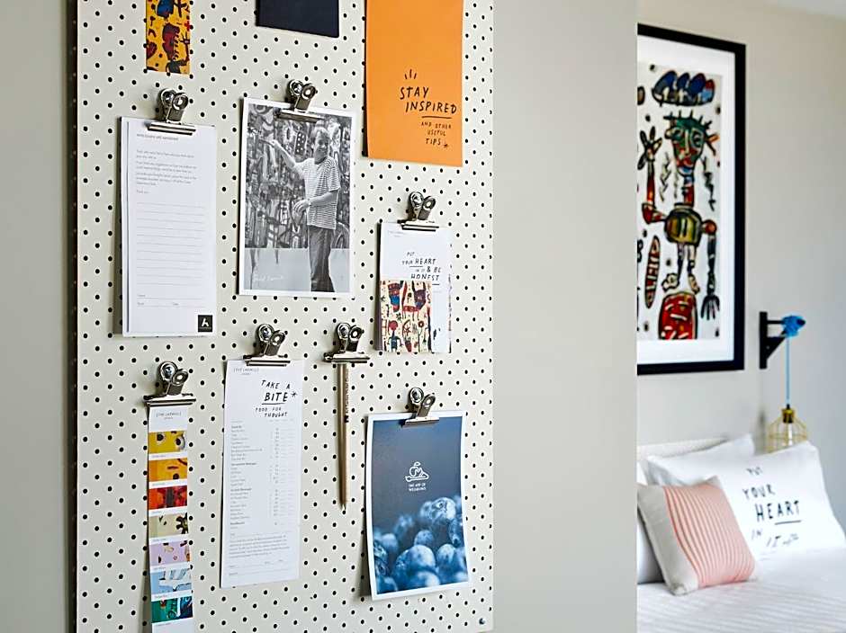 The Larwill Studio Melbourne - Art Series