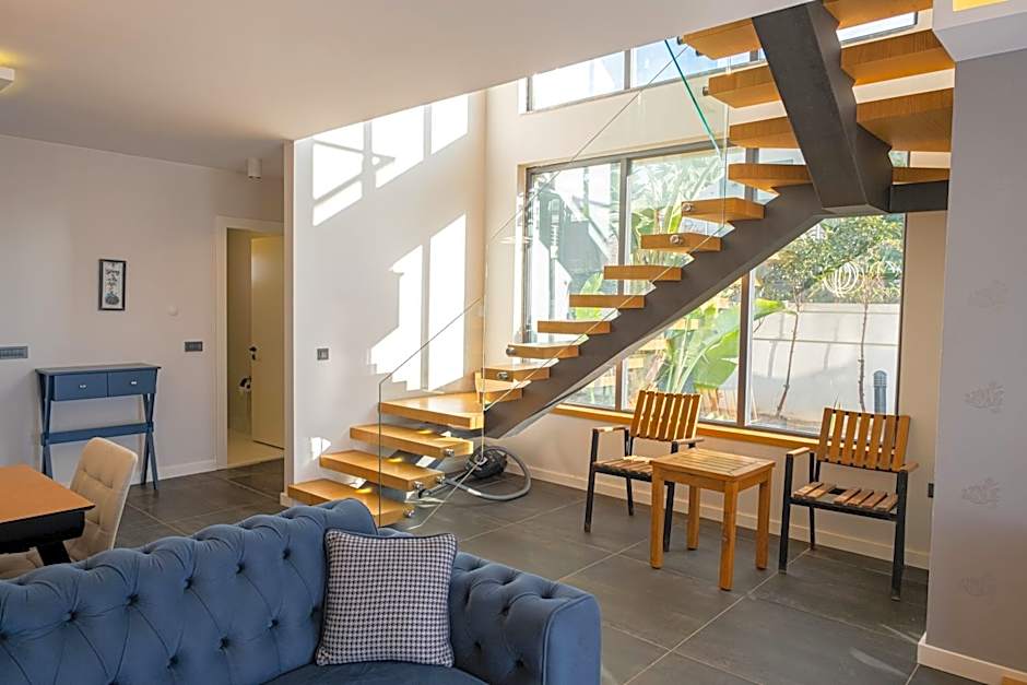 Çeşme lüks huzurlu yeni villa