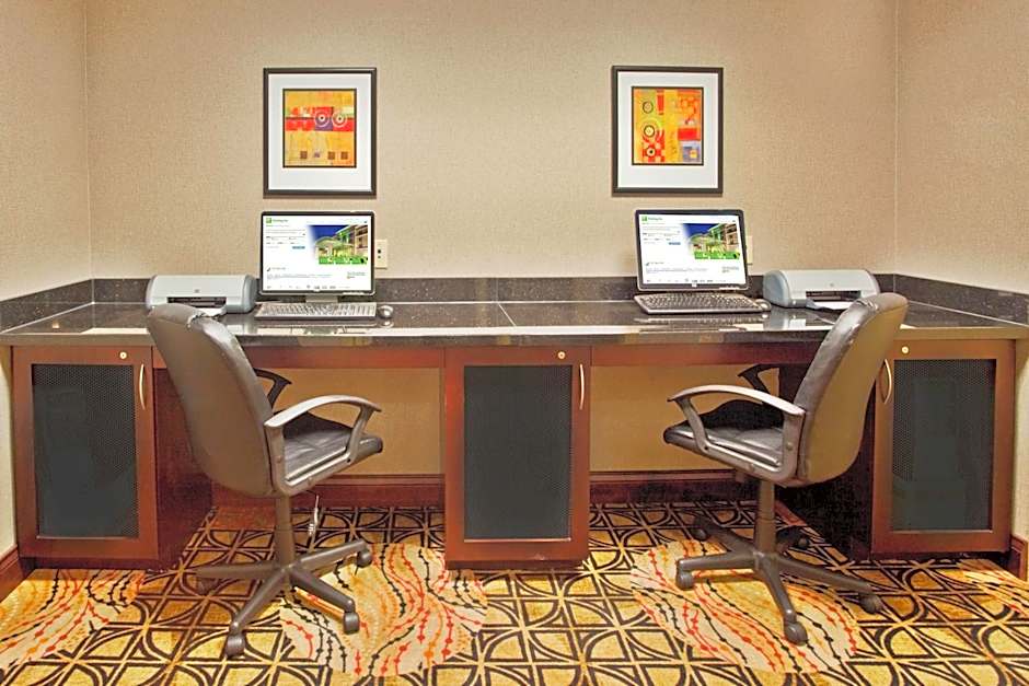Holiday Inn Express Hotel & Suites Atlanta-Cumming By IHG