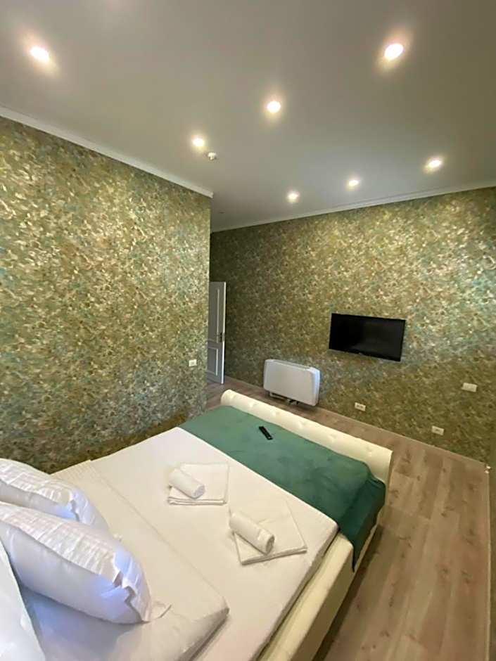 Arizet Boutique Mamaia