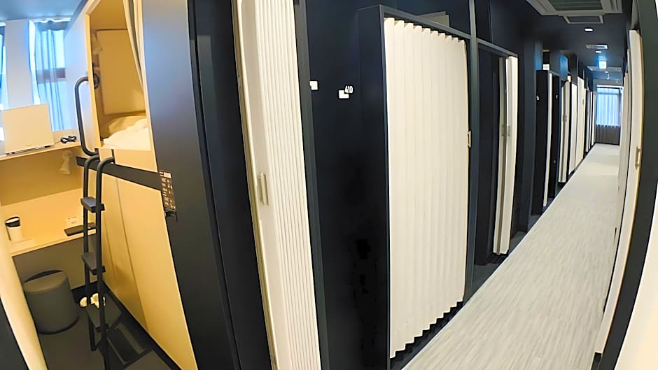 CABIN and HOTEL CONSTANT NAHA