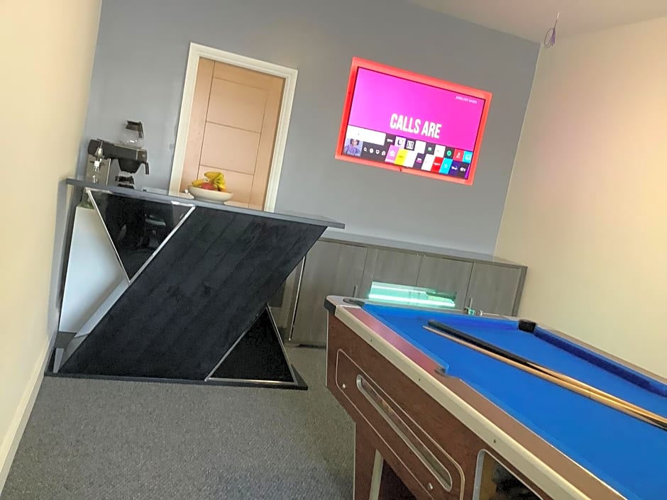 Avonlea Hotel – Blackpool