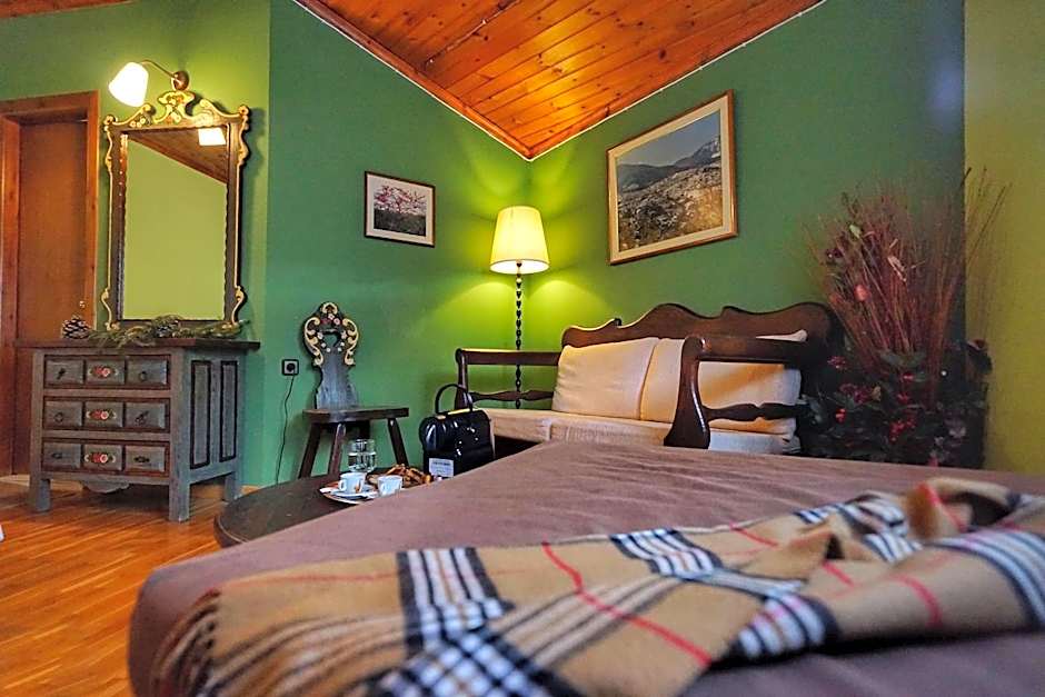 To Balkoni tis Agorianis