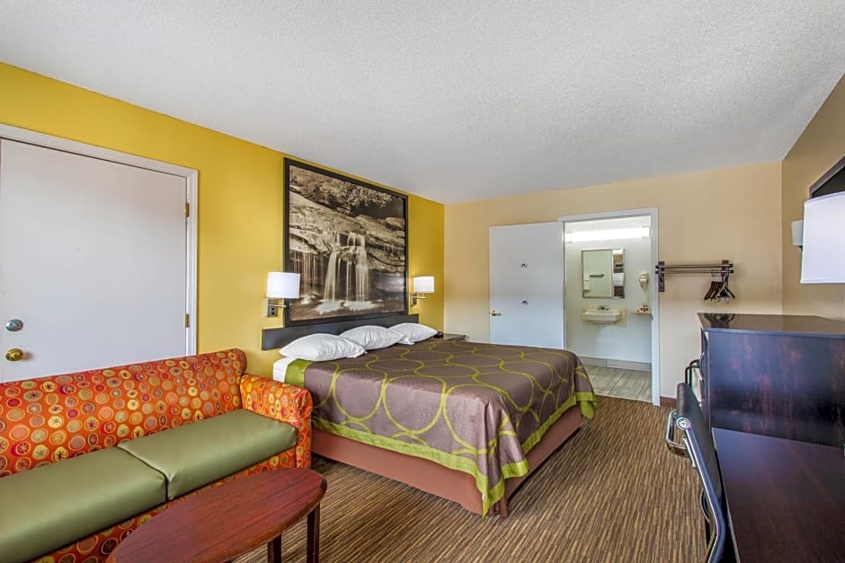 Super 8 by Wyndham Florence