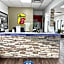 Super 8 by Wyndham Clear Lake
