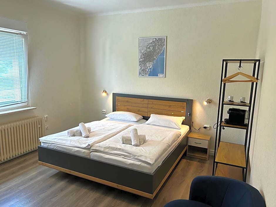 Riverside Airport Hotel
