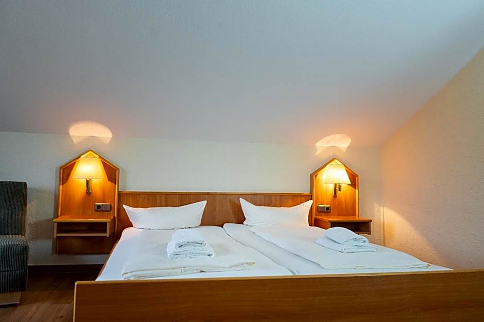 Alembra - Hotel zur Moselbrücke