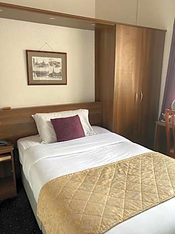 Single Room with Shower