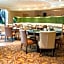 Anaheim Majestic Garden Hotel