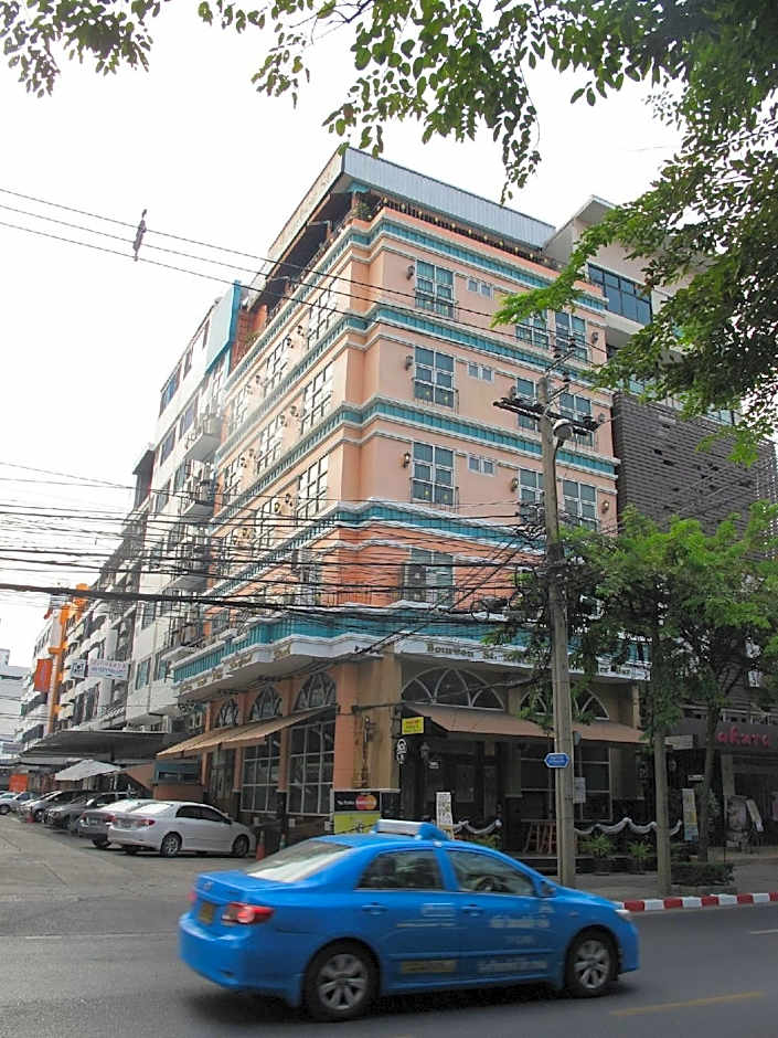 Bourbon St. Boutique