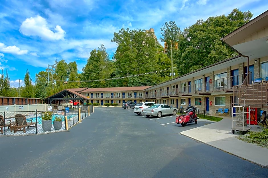 Sidney James Mountain Lodge
