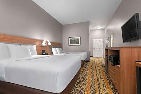 Deluxe Queen Room with Two Queen Beds