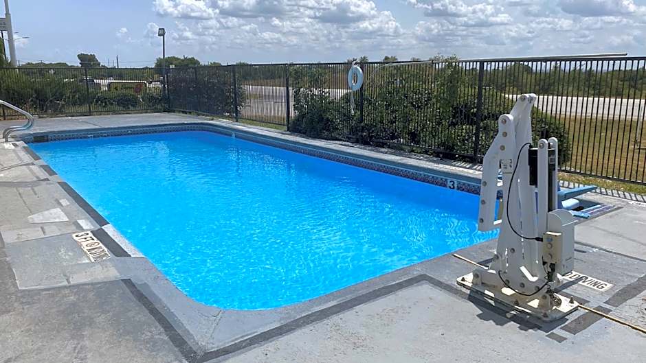 Super 8 by Wyndham Decatur Texas