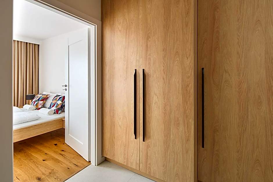 Symphony City Square Aparthotel by INA