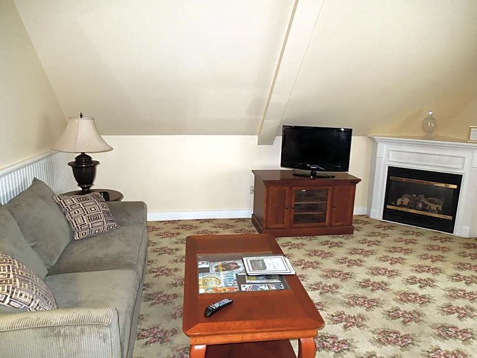 Kearsarge Inn