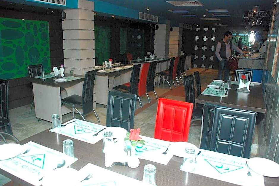  Hotel Crystal Residency