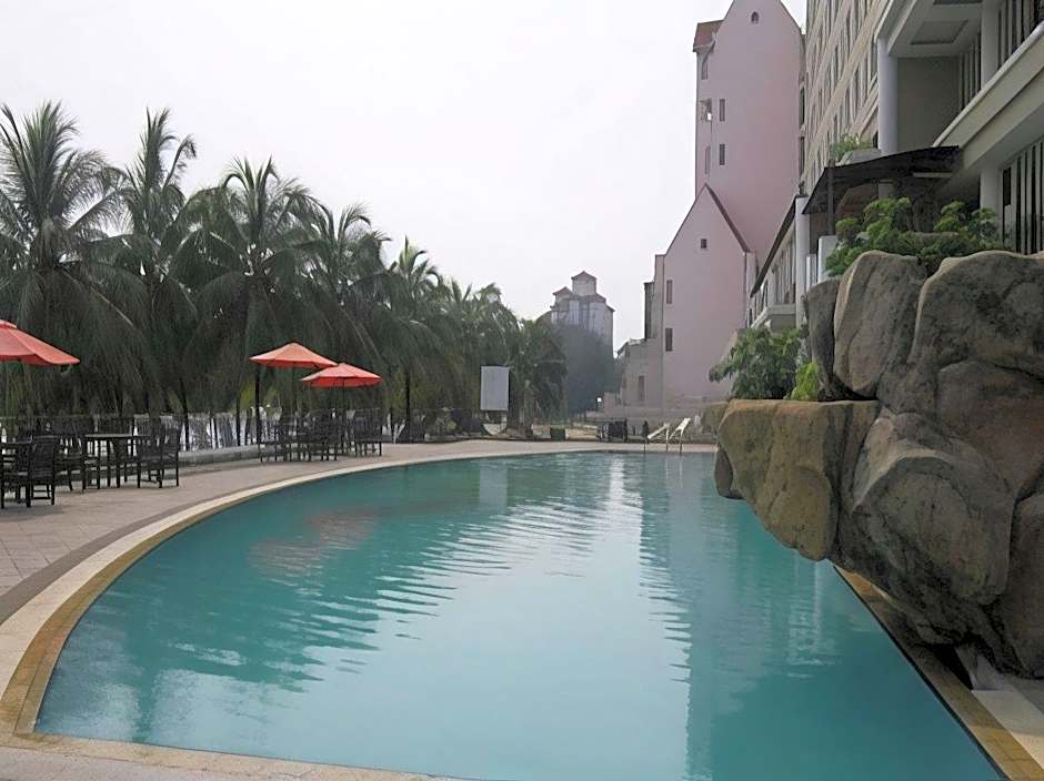 Paradise Lagoon Apartment